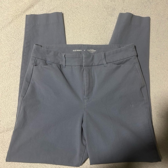 Old Navy pixie pants - Picture 2 of 4